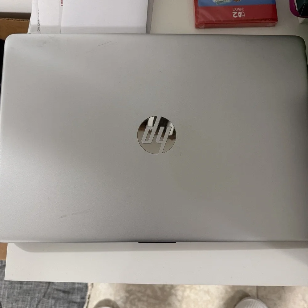 HP 15.6
